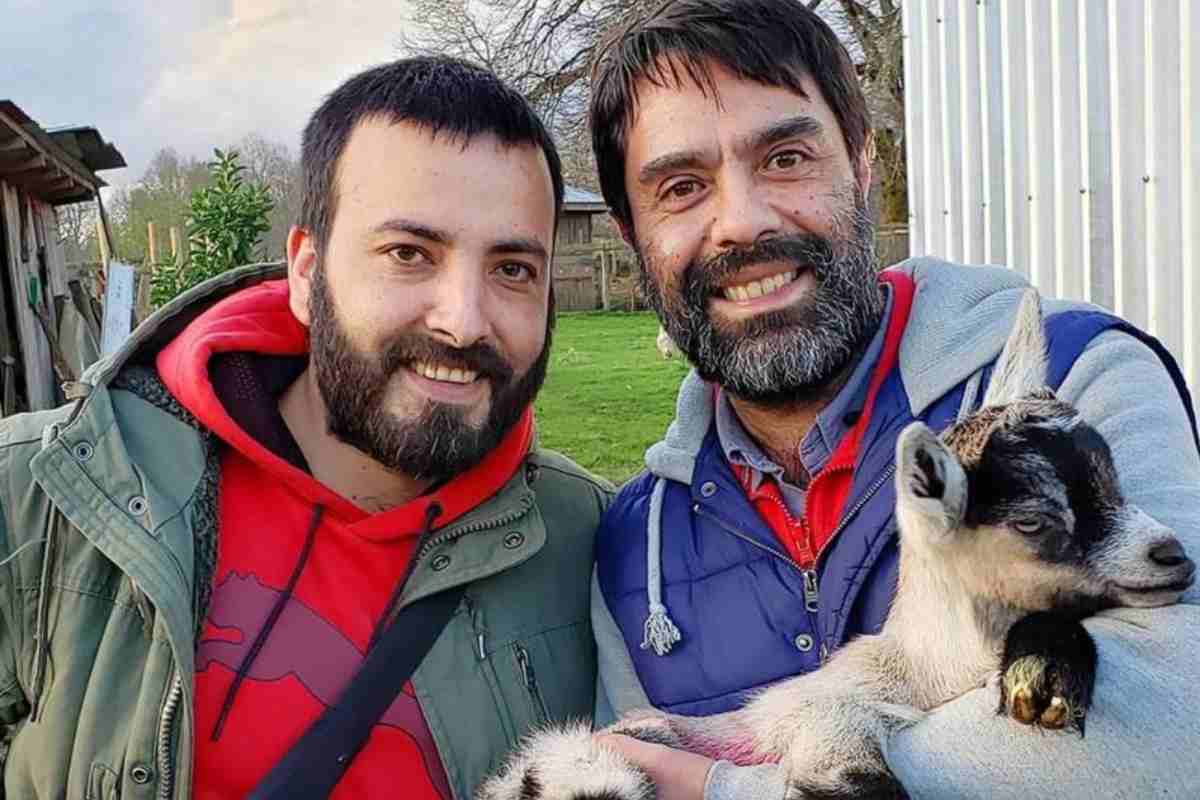 la sfida di Guillermo e Renè per trovare casa per loro e per 31 animali domestici