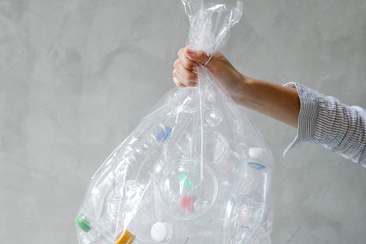 Le opportunità e le strategie per guadagnare riciclando plastica